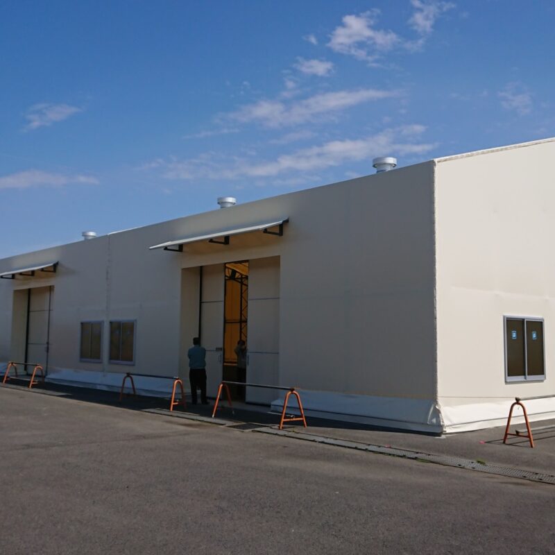 選果作業用テント倉庫